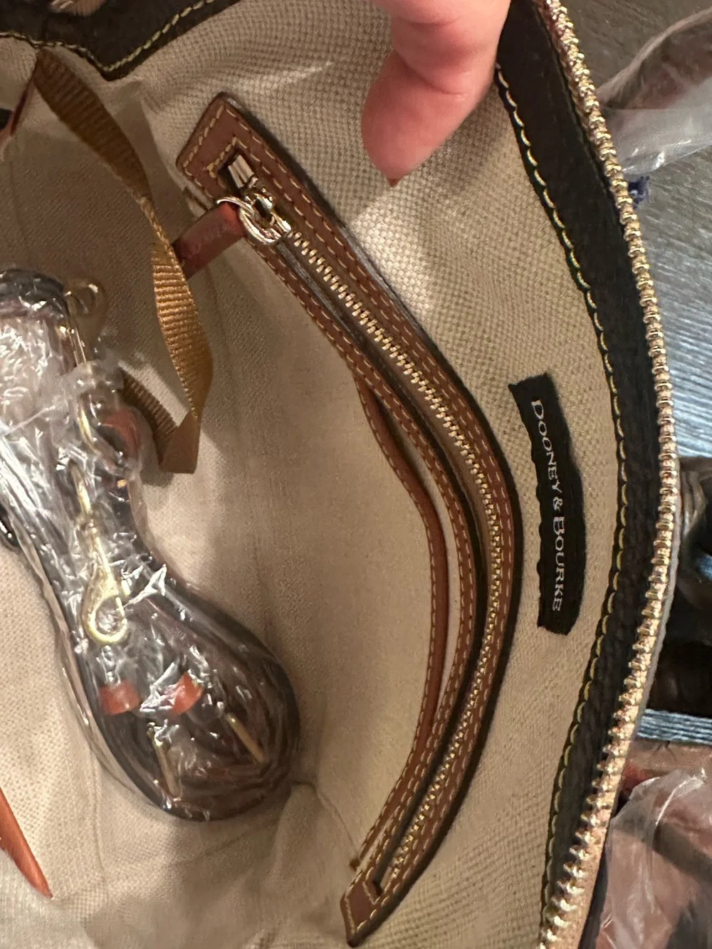 NWT Dooney & Bourke Black Pebble Leather Domed Satchel Handbag